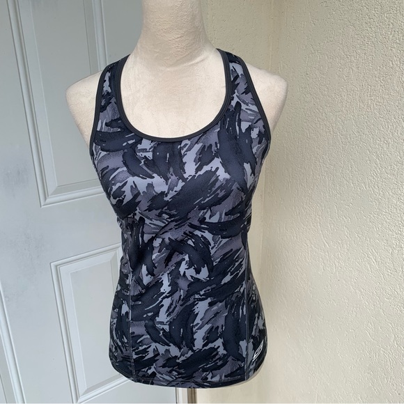Skechers Tops - SKECHERS. Performance Activewear. Work Out Top. Size S.
